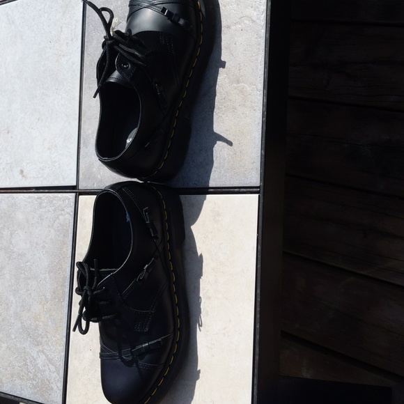 Dr. Martens Oxfords - Picture 7 of 9